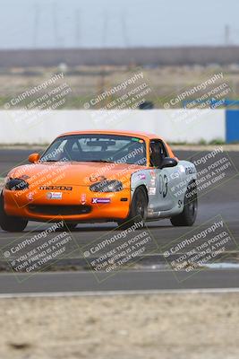 media/Mar-16-2025-CalClub SCCA (Sun) [[e72803ec8c]]/Group 5/Qualifying (Turn 1)/
